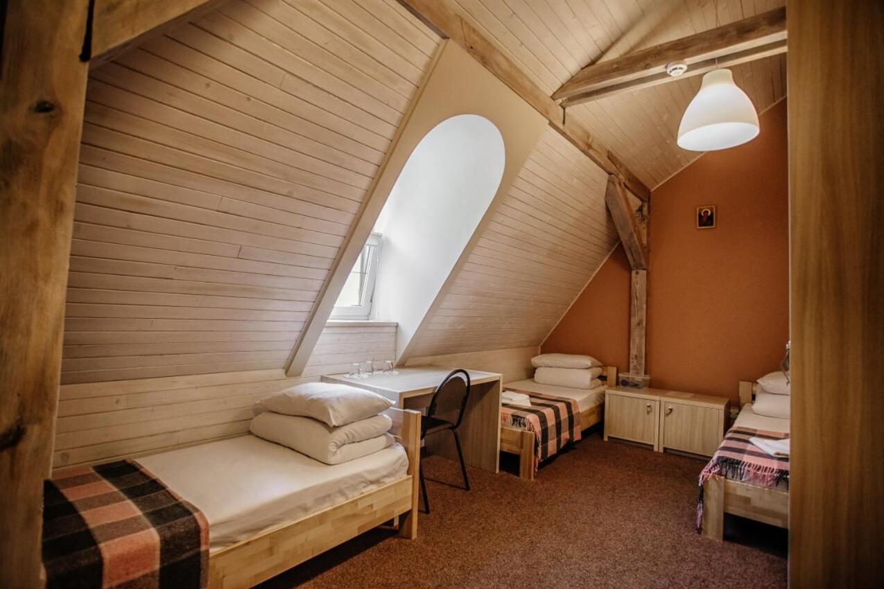 לבוב Guest House "Arkhistratyg" מראה חיצוני תמונה