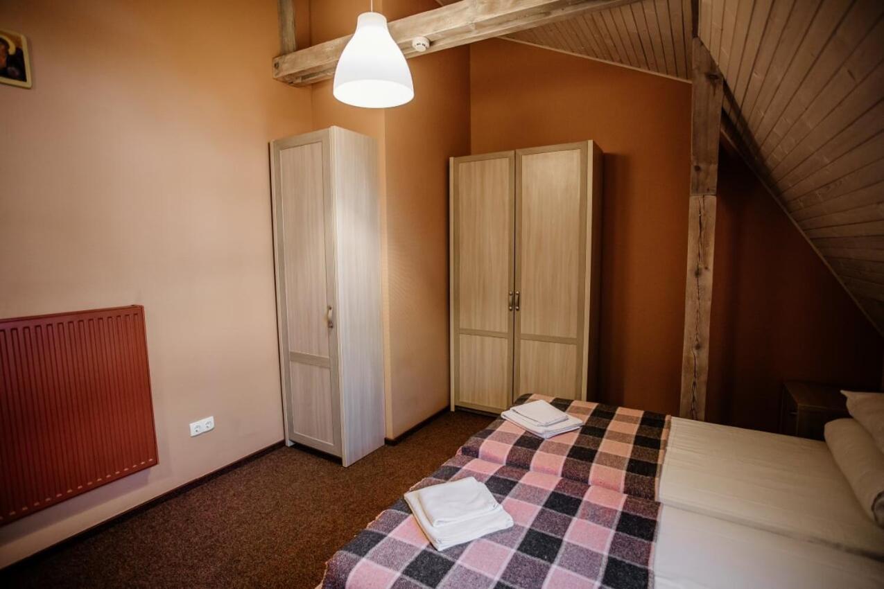 לבוב Guest House "Arkhistratyg" מראה חיצוני תמונה