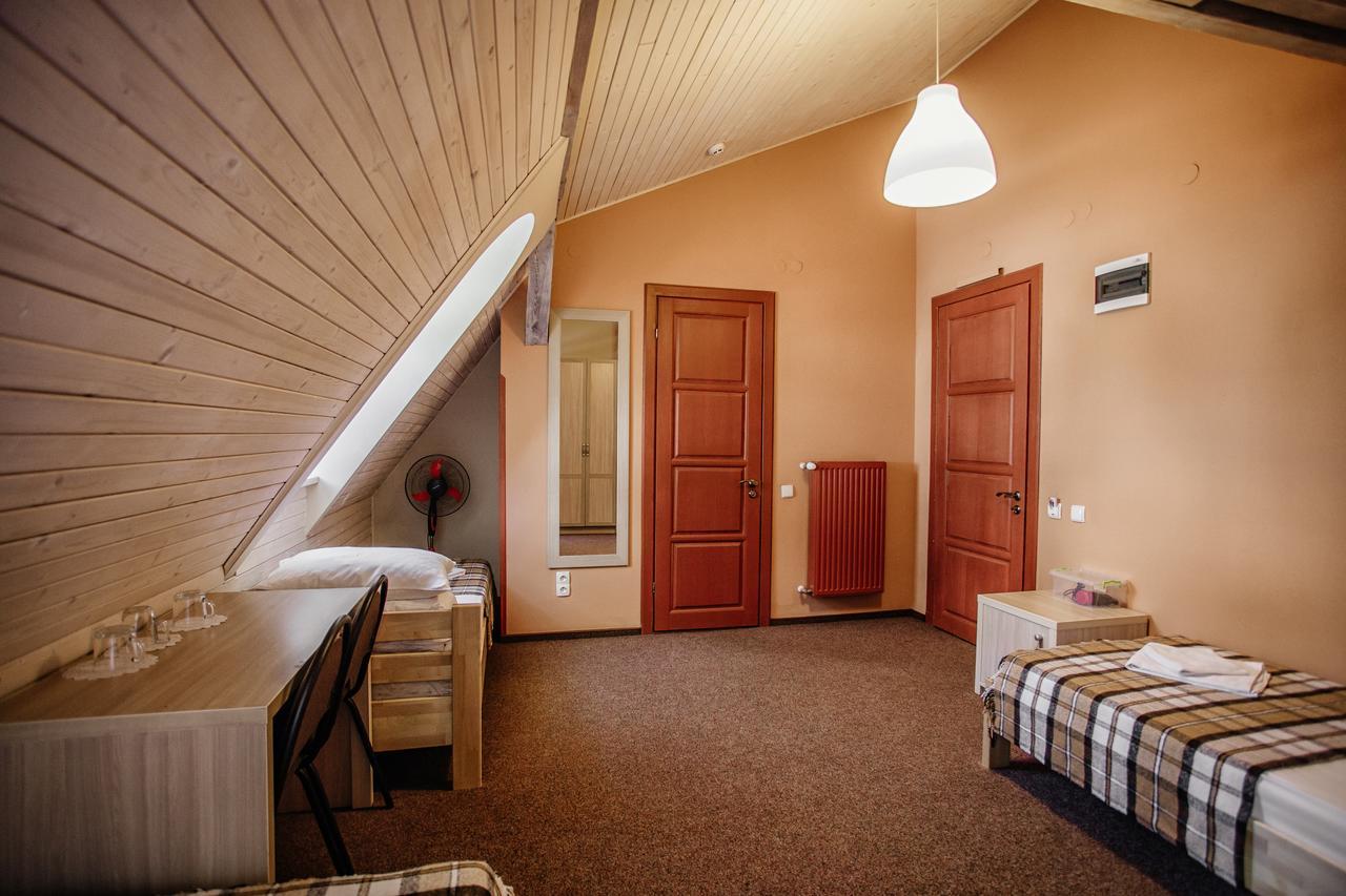 לבוב Guest House "Arkhistratyg" מראה חיצוני תמונה